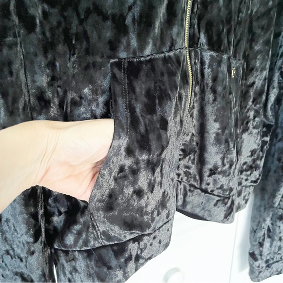 Fabletics black crushed velour zip-up jacket - Picture 8 of 9